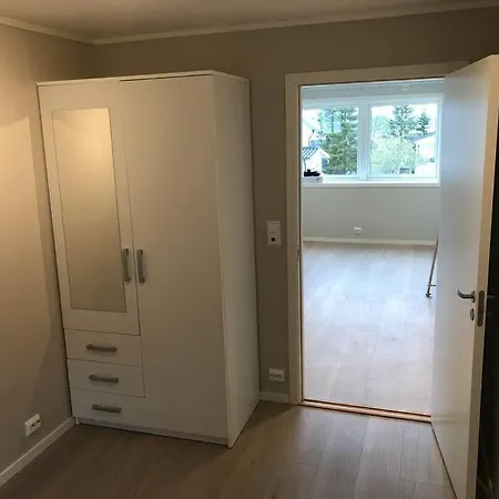 Cozy By Sherpa Steps With Free Parking Appartement