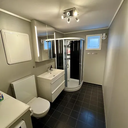 דירה Cozy By Sherpa Steps With Free Parking *